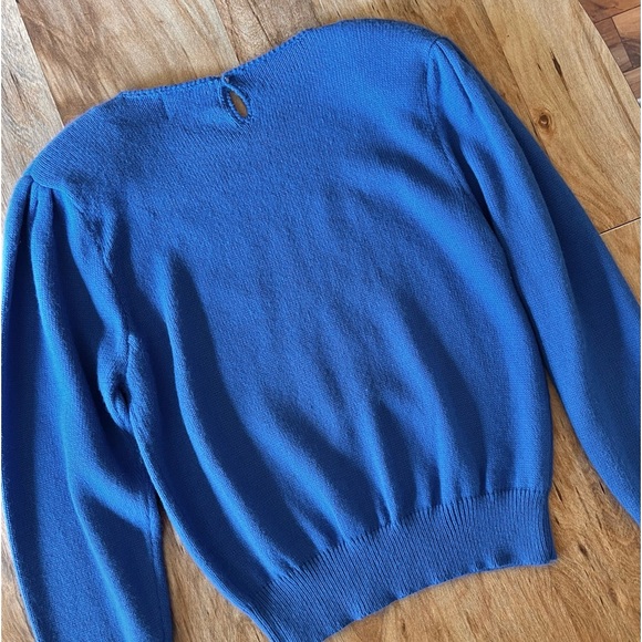 Vintage Sweater - Picture 7 of 8